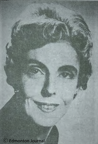 A head shot of Ruth Gorman smiling at the camera.
